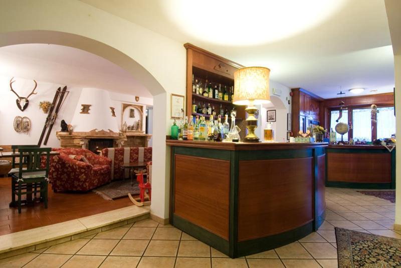 Lh Albergo Il Paradiso Pescasseroli Εξωτερικό φωτογραφία
