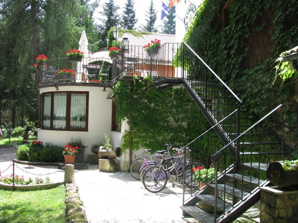 Lh Albergo Il Paradiso Pescasseroli Εξωτερικό φωτογραφία