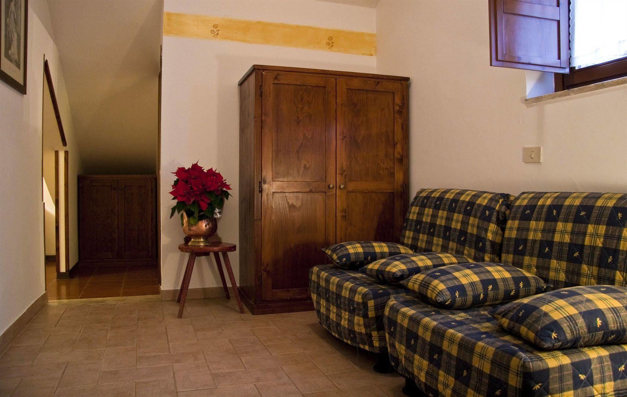 Lh Albergo Il Paradiso Pescasseroli Εξωτερικό φωτογραφία